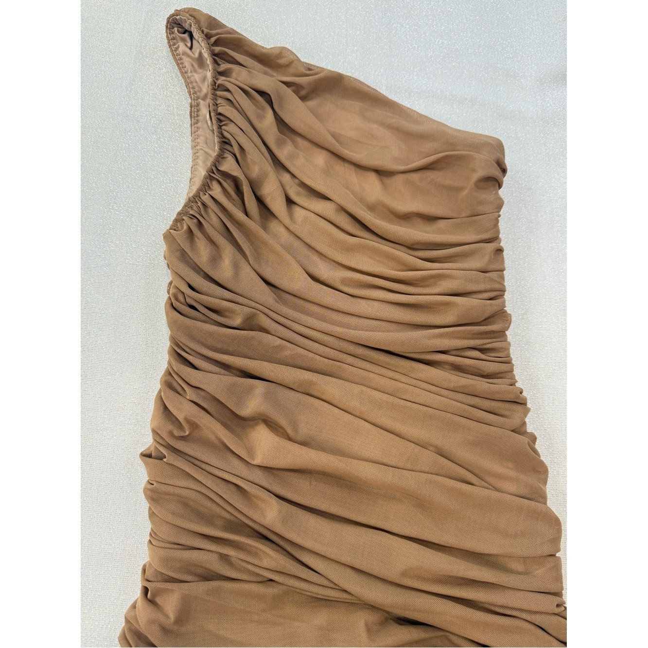 DO+BE One-Shoulder Ruched Bodycon Midi Dress in Camel Size Small NWT