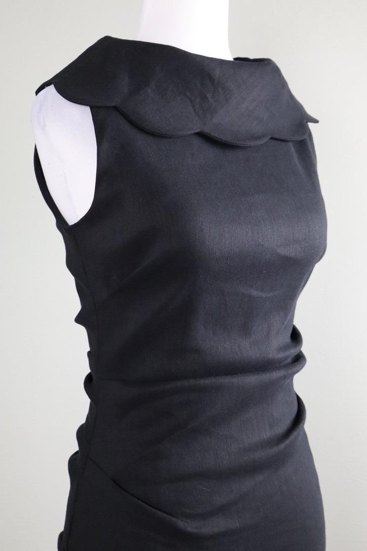 SARA CAMPBELL $168 Solid Black Lined Scalloped Pleated Linen Dress Size XS