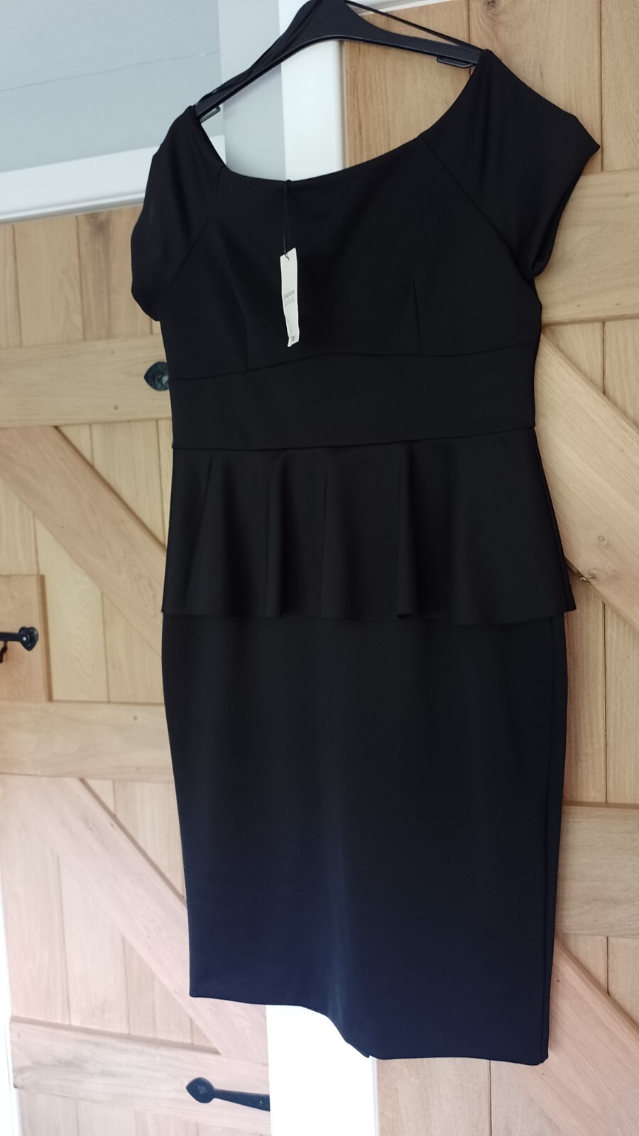BNWT PAPAYA WEEKEND BLACK SCUBA POLYESTER SPECIAL OCCASION DRESS – 18.