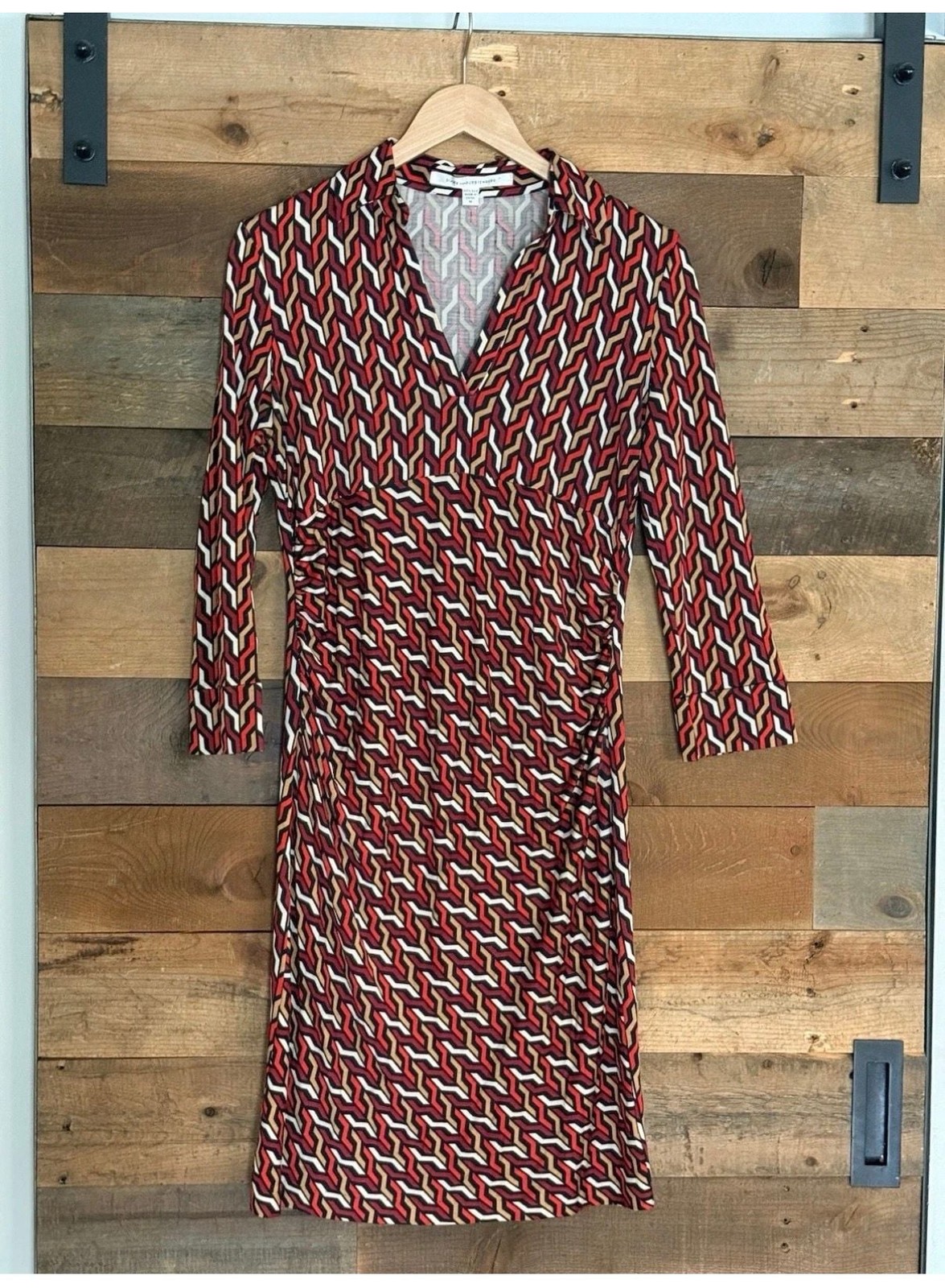 Diane von Furstenberg 100% Silk Jersey Ruched V Neck Dress M