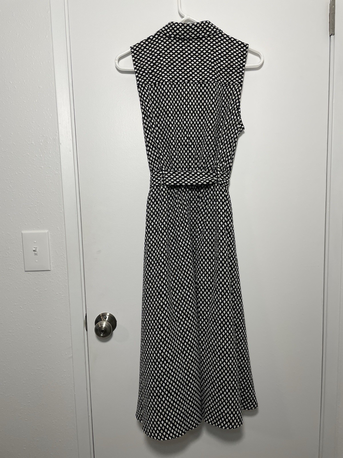 Croft & Barrow Black White Geometric Midi Shirt Dress Belted Size M