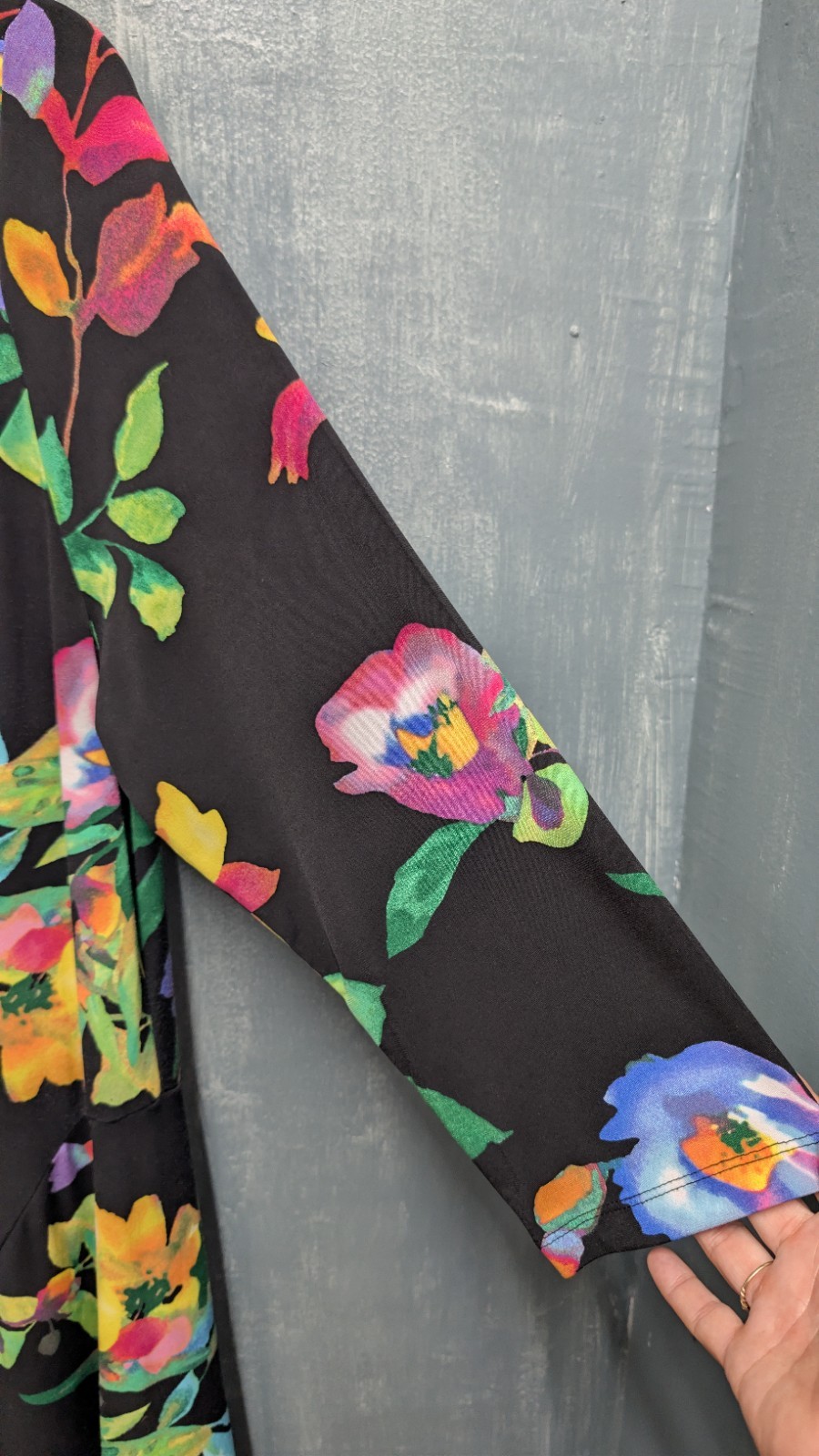 Susan Graver Liquid Knit Dress Large Black Floral Knee Length Pullover Stretch