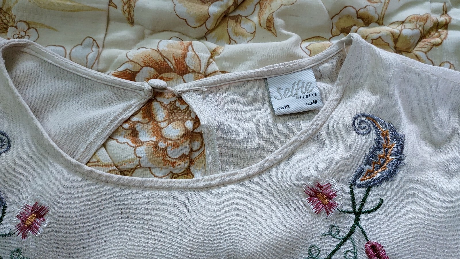 Selfie Leslie Boho-Chic Embroidered Floral LS Dress, Sz Med. Ivory/Cream Rayon