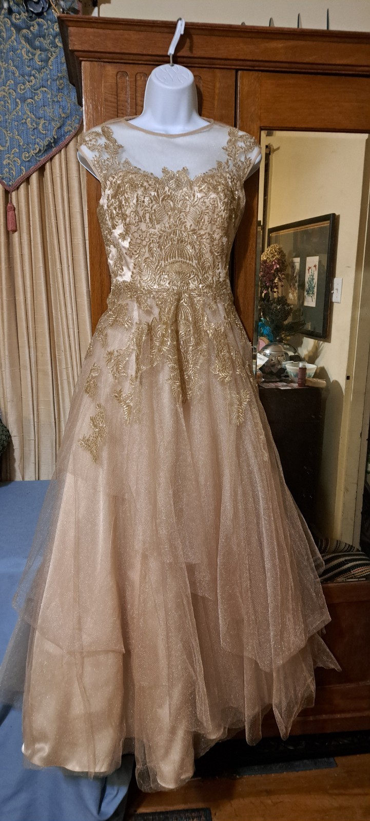 Teri Jon Rickie Freeman Gold Tulle Twirly Fairy Princess Romantic Gown Dress 8