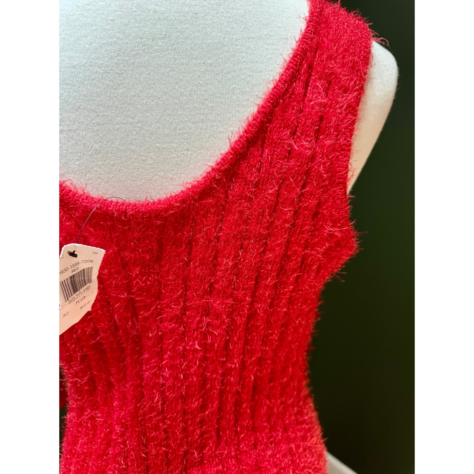 NWT Almost Famous Sleeveless Bodycon Fuzzy V Neck Red Maxi Dress Women’s Size 1X