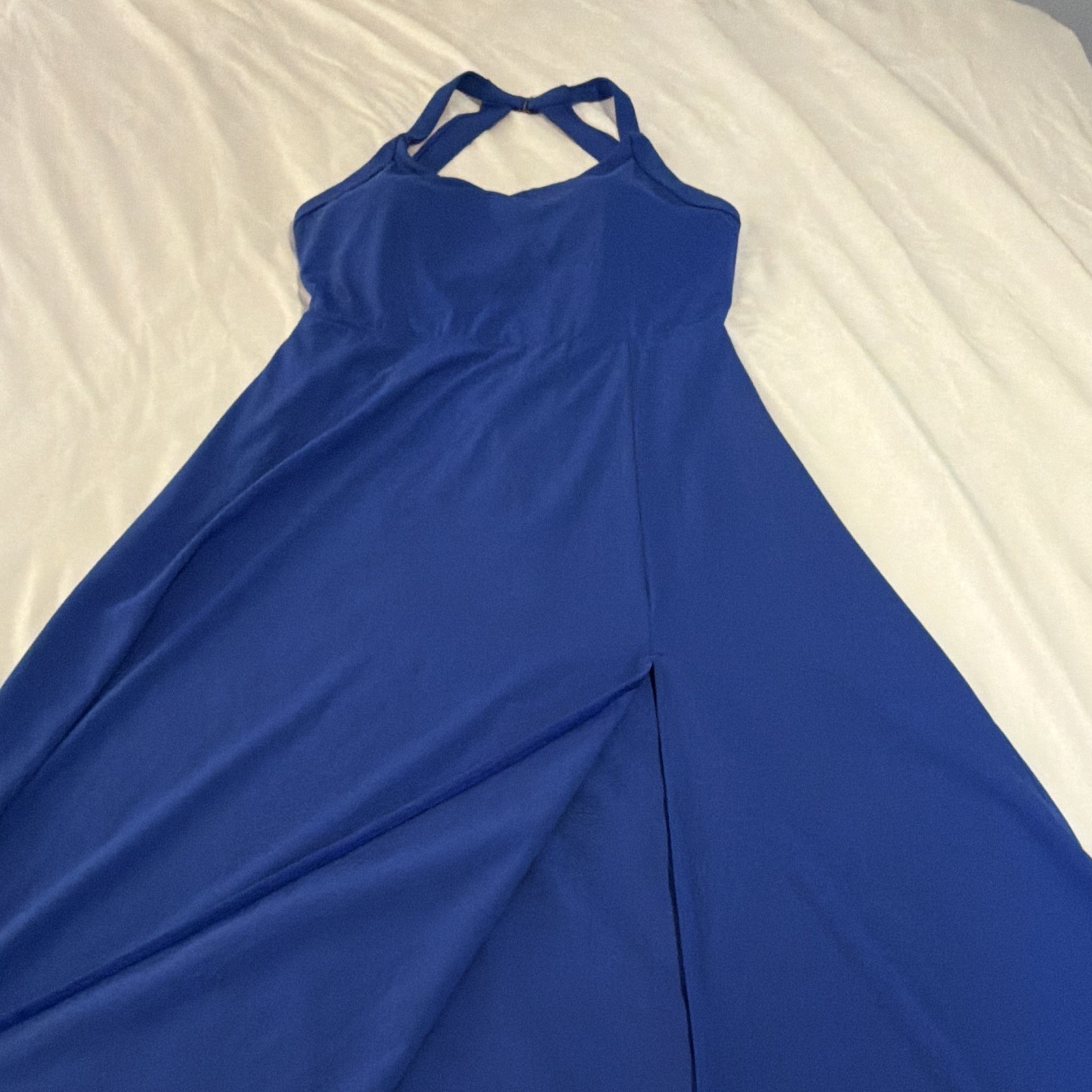 Halara Blue zip-pocket, twist back midi with built-in bra & front slit
