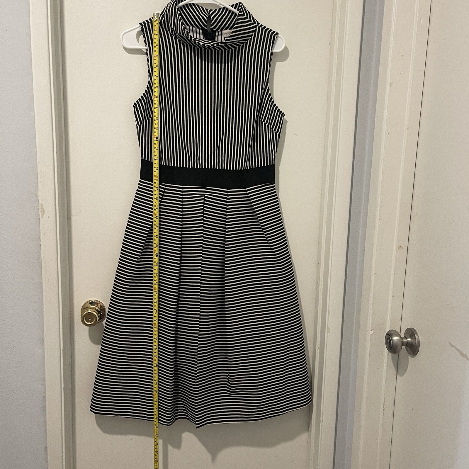 Eva Mendes For New York & Company Striped Black & White Dress – Small