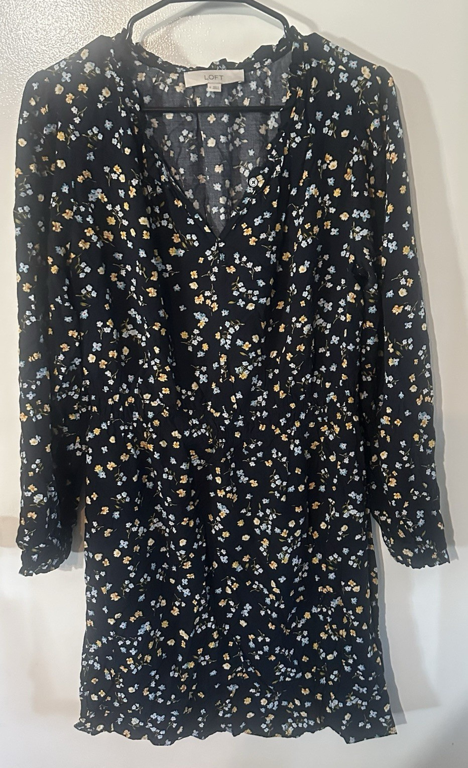 LOFT Fit & Flare Black Floral V-Neck Long Sleeve Button Short Dress M
