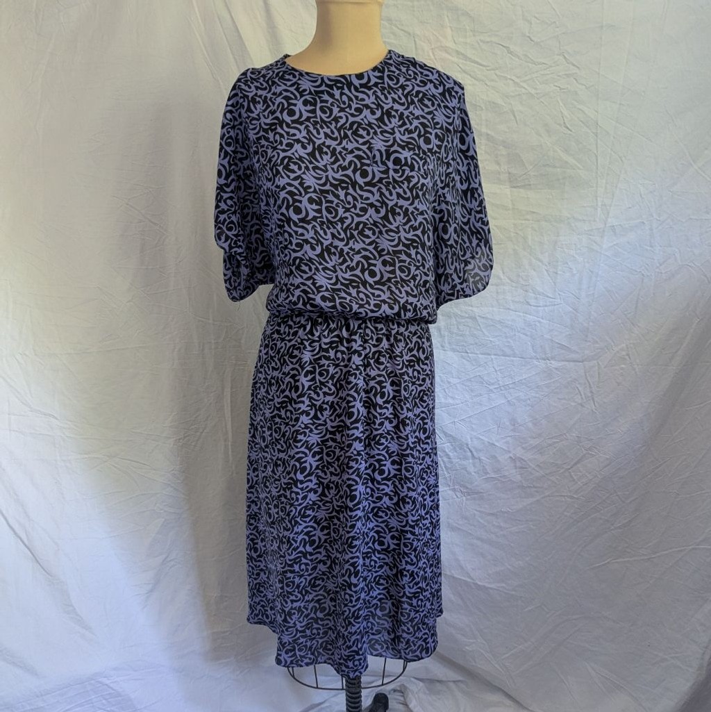 VTG IFI Purple & Black Vine Print Blouson Short Sleeve Midi Dress Women’s 18 EUC