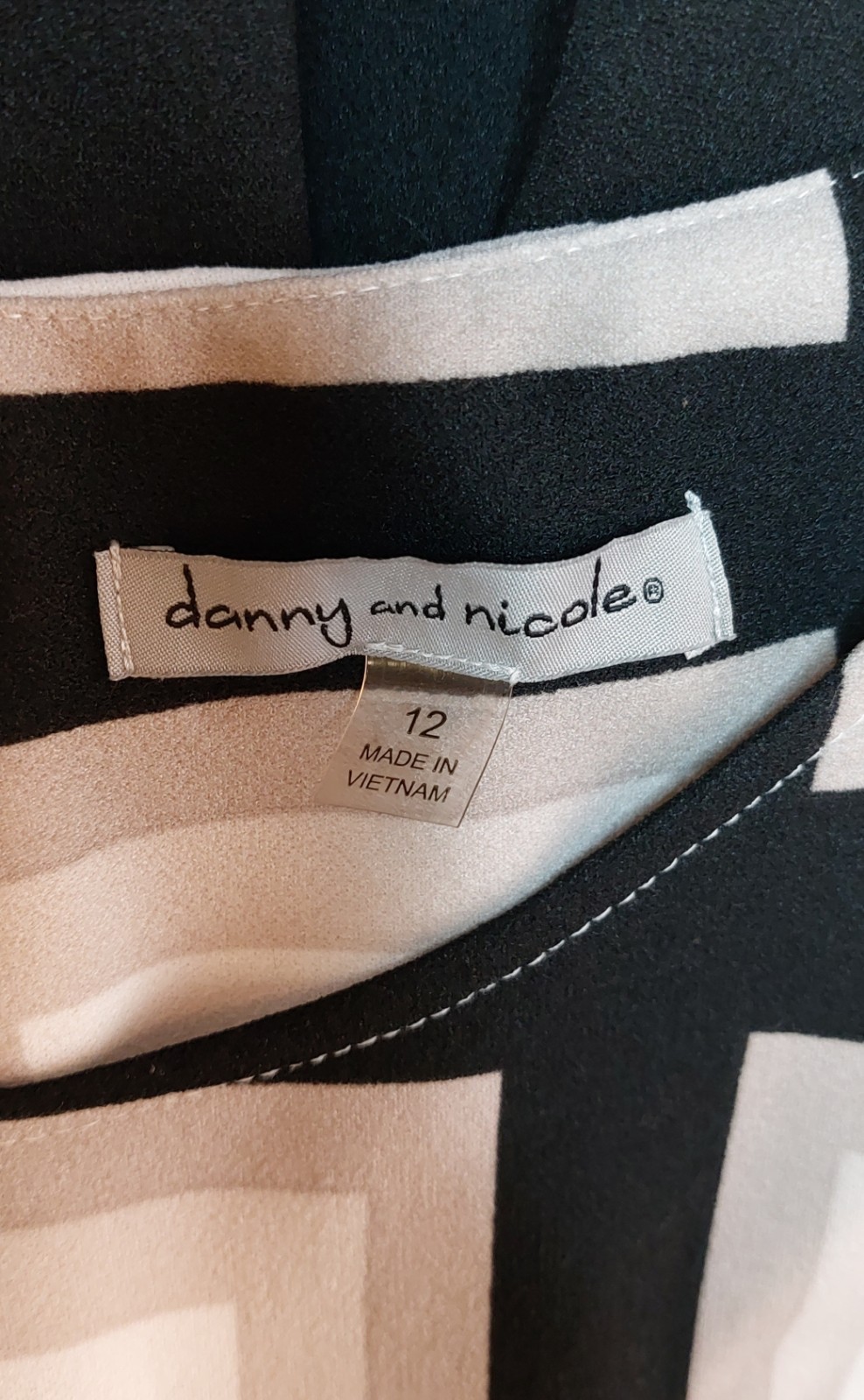 Danny and Nicole Bodycon Colorblock Dress Size 12 Sleeveless Pencil Stretch Knee