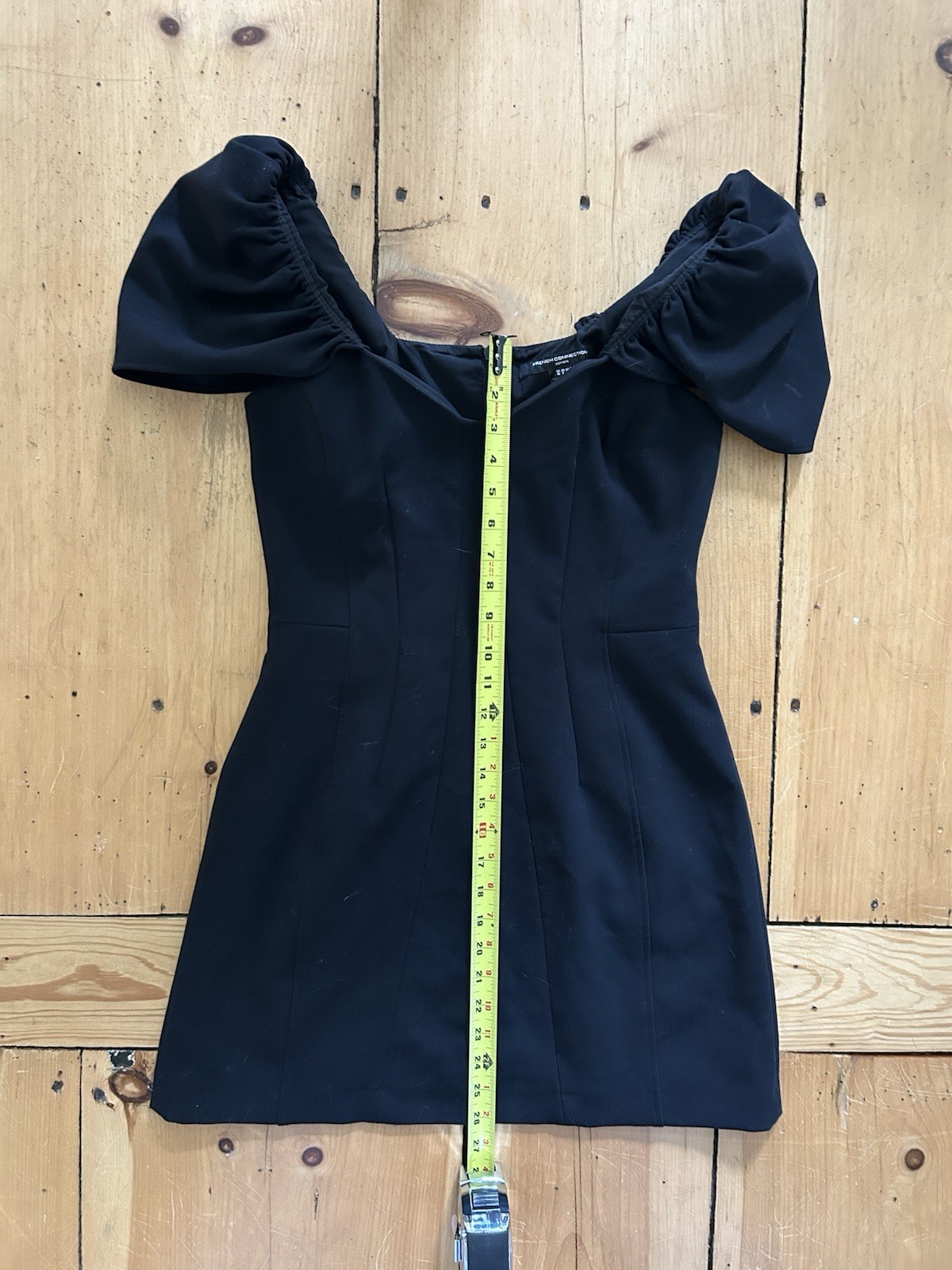 French Connection Black Solid Mini Dress Size 6 V-Neck Puff Sleeve Short Zip