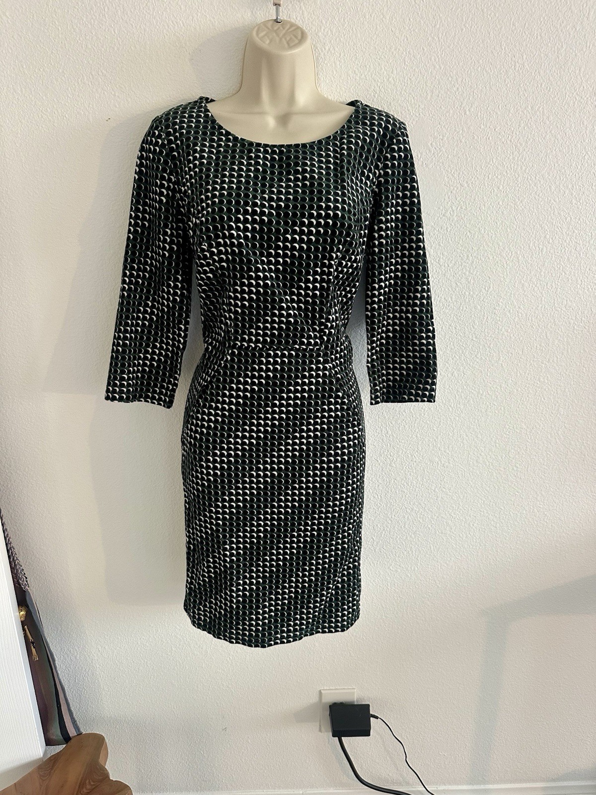 Boden Knee Length Sheath Pencil Dress Green Black Corduroy 3/4 Sleeve Retro Sz 4