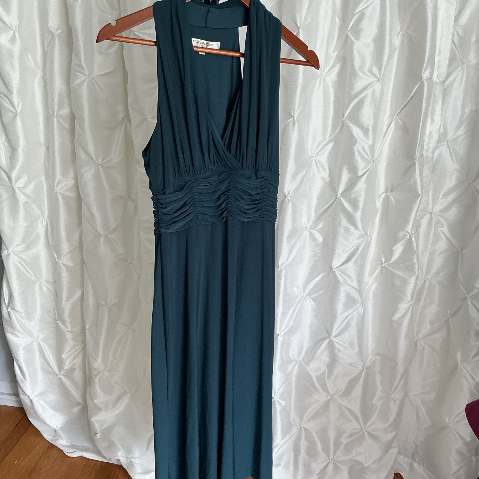 Evan Picone Women’s Halter Dress, Rouched Waist, V Neck, Teal Color Sz 8