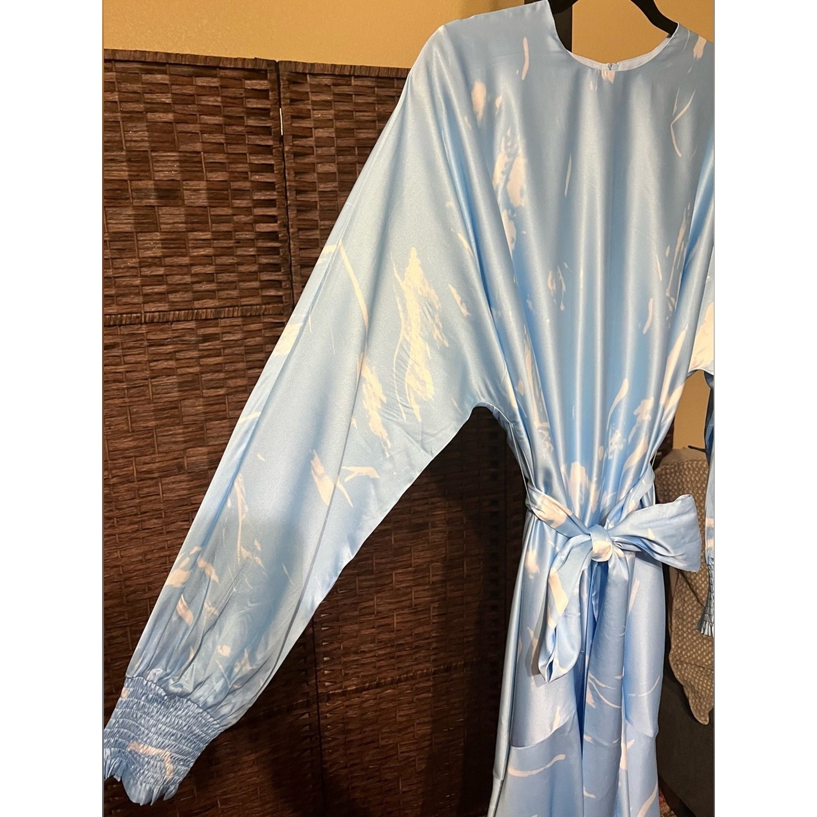 New Aleeza Paris Onyx Printed Dress – Sky Cloud Blue – Size Large
