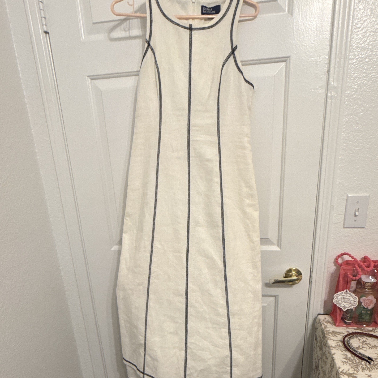 Donna Morgan Size 4 Linen Ivory/Black Sheath Scoop Neck Long Dress