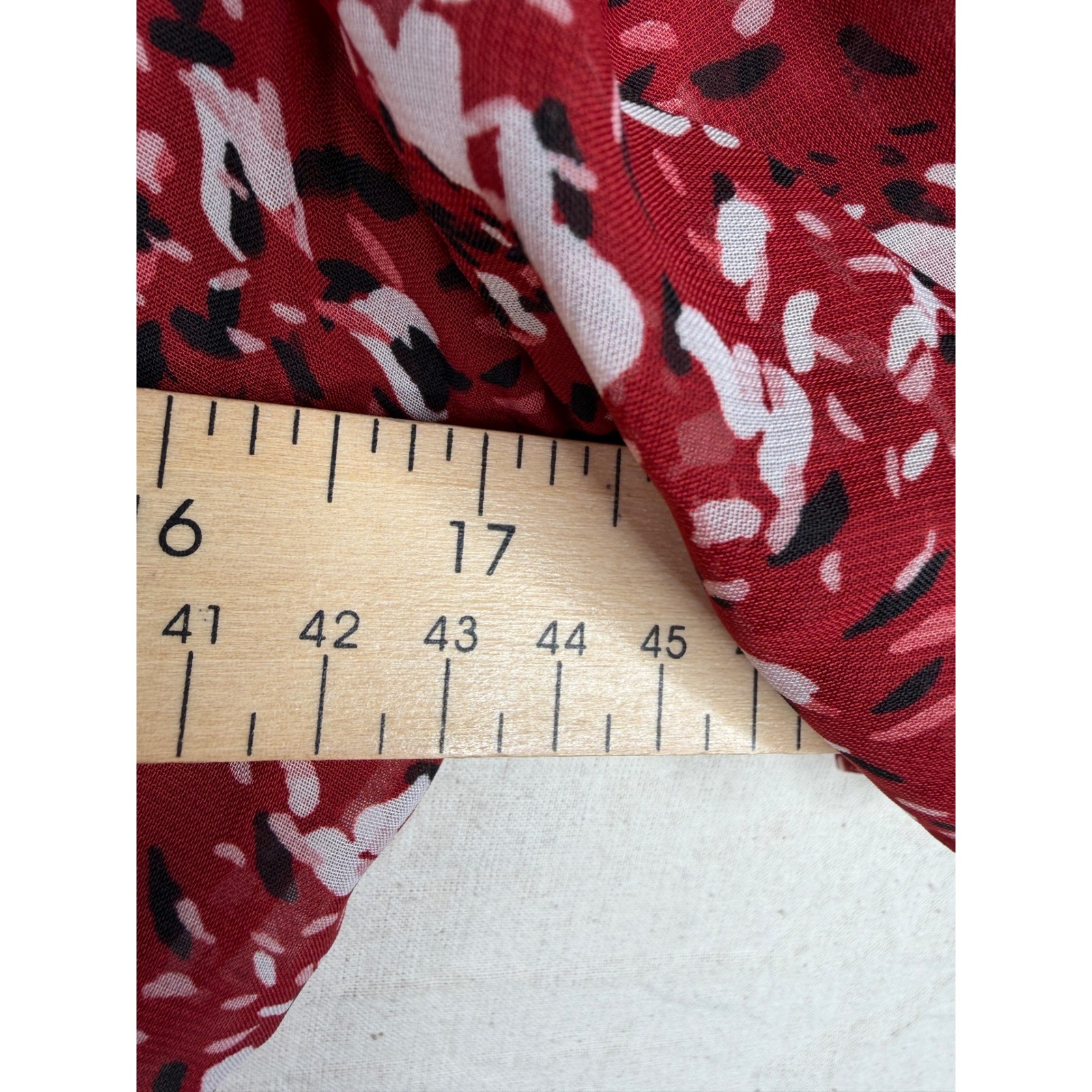 BCBGeneration Flutter Sleeve Ruched Front Ruffle Hem Dress Size 2 Red Print