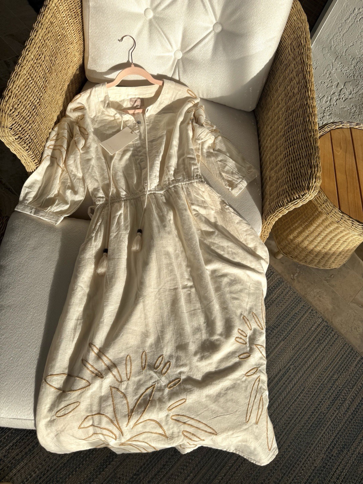 CIEBON Ivory Embroidered Midi Dress V-Neck 3/4 Balloon Sleeve Tie Waist (M)