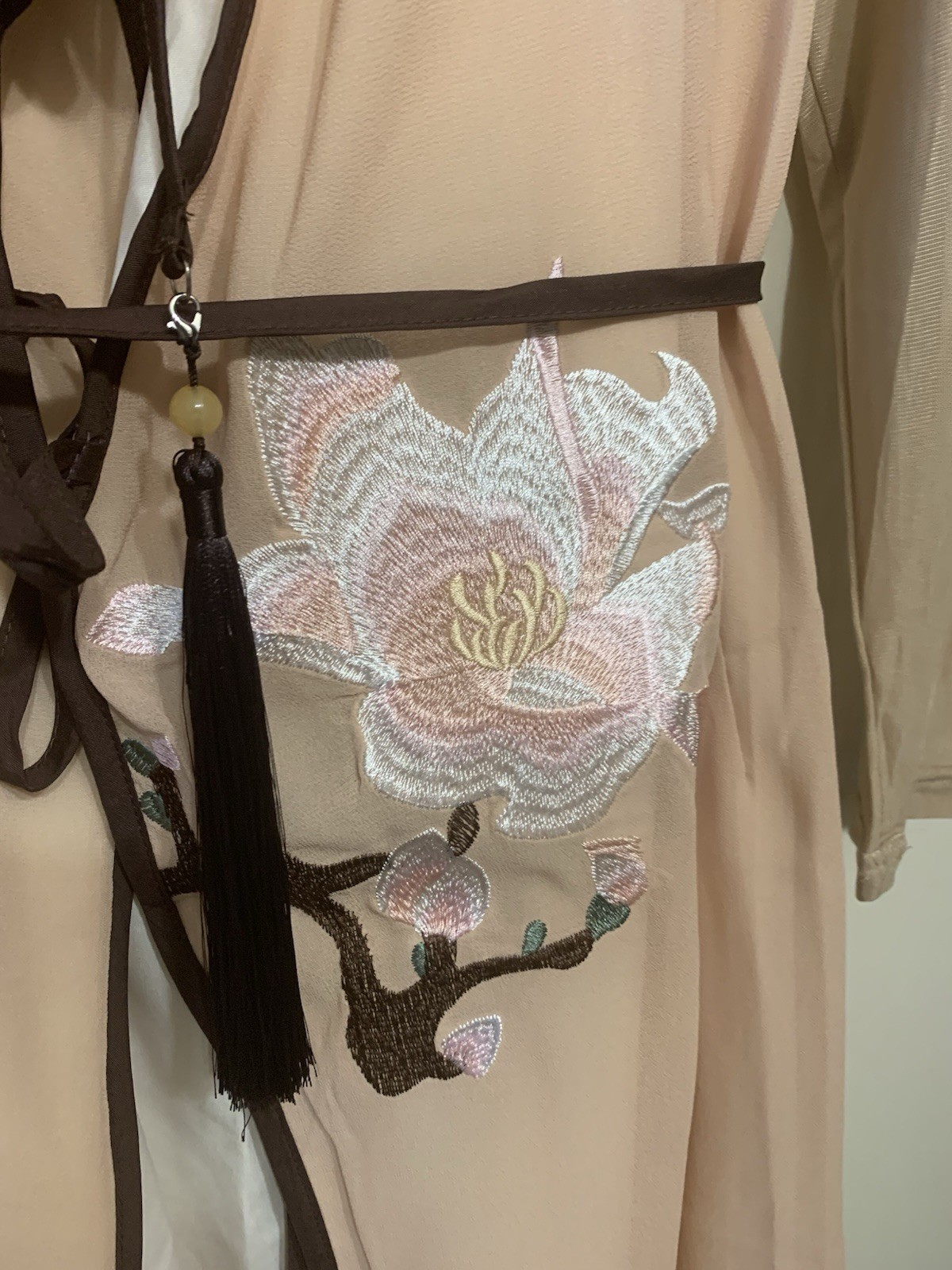 Hanfu dress beautiful embroidered flower Tassel bge Note: use ebay disc4Ad disc!