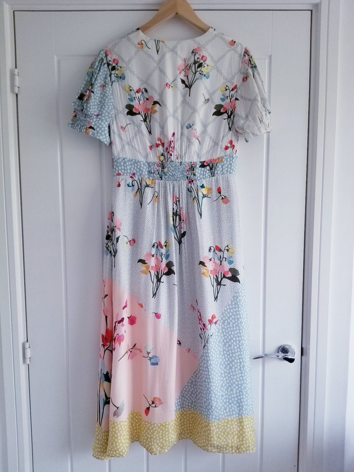 Ted Baker Patchwork Sample Dress Silk Viscose Deep V Neck Size UK 10 Floral