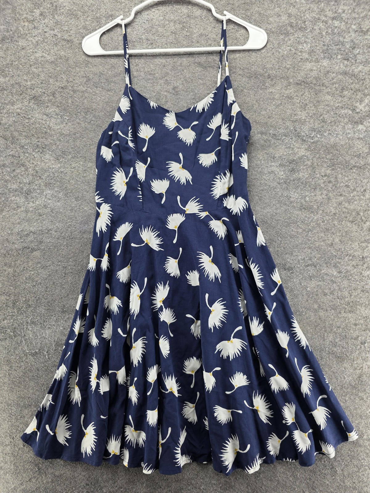 Old Navy Dress Womens M Tall Blue Sundress Fit & Flare Knee Length Smocked