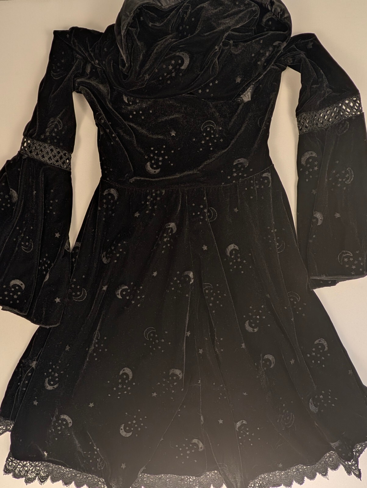 Spirit Halloween Celestial Coven Black Velvet Hooded Dress Moon & Stars M