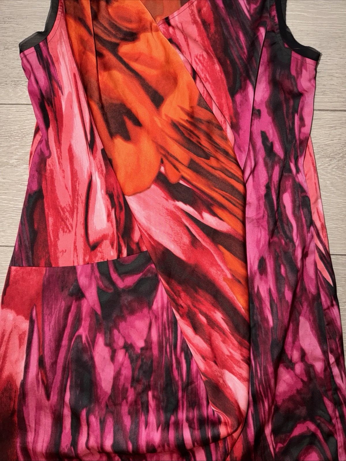 SIMPLY VERA Vera Wang Bold Multi-Color Dress Sleeveless Twist Front Size Small