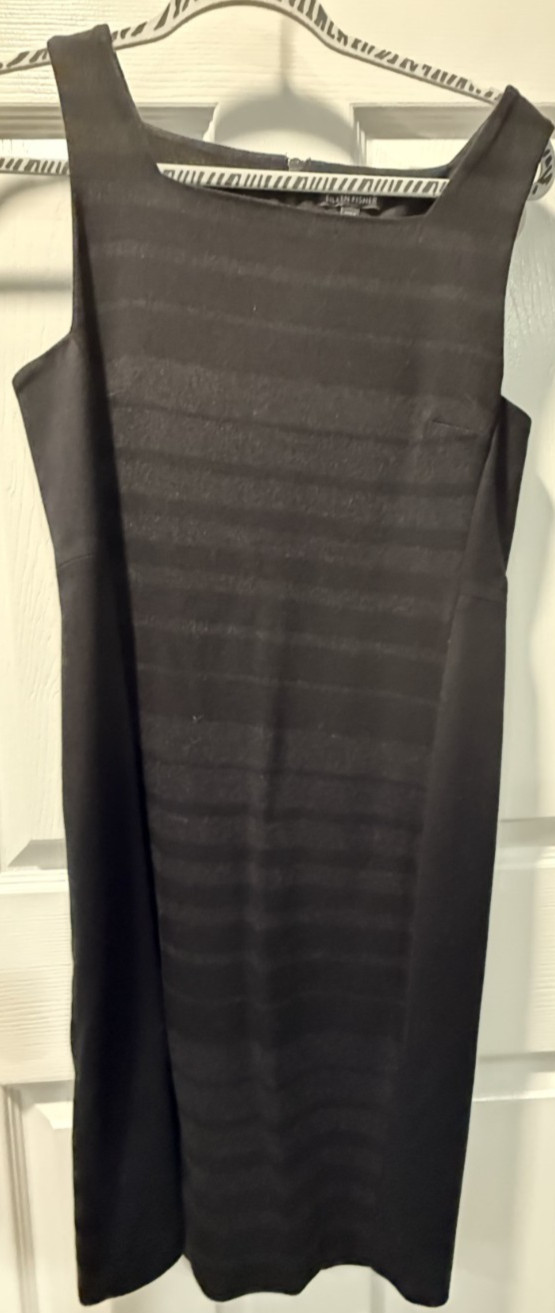 Eileen Fisher size 8 Square Neck Back Zip Closure