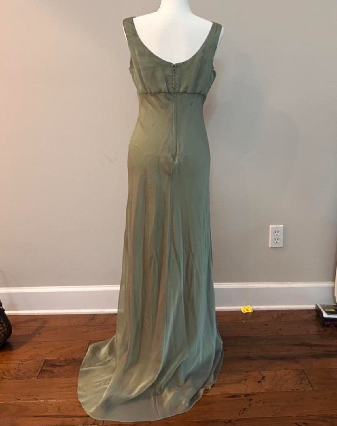 Michelangelo Green Satin Cowl Neck Draped Lined Maxi Dress Size 10