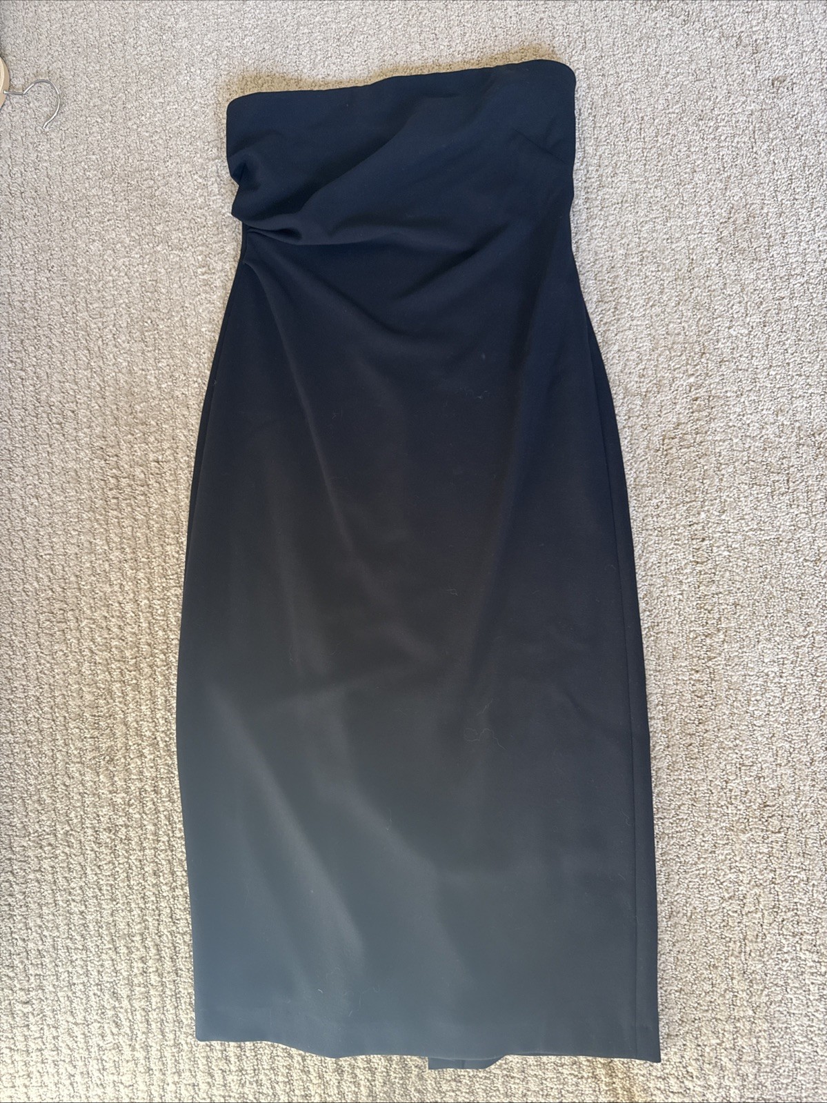 Vince NWT Size: 4 black Softly Draped At Chest. Great Weight For Summertime!
