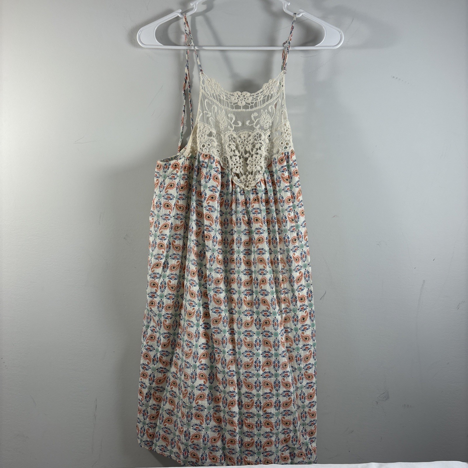ALTAR’D STATE SUNDRESS WHITE ORANGE BLUE SPAGHETTI STRAPS SZ MEDIUM