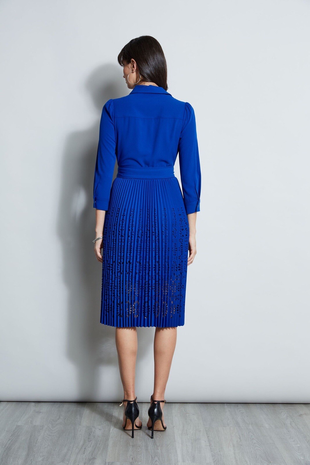 New Elie Tahari Pleated Laser Cut Midi Dress E8147603 Klein Blue – Women’s 16 XL