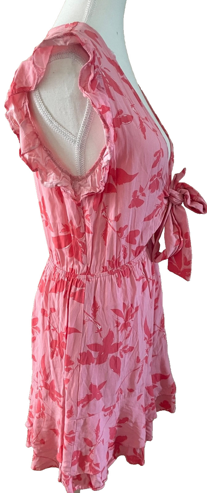 ALL ABOUT MAY Dress Size 6 Ruffle Pink Red Mini Tie V Neck Casual Party Travel