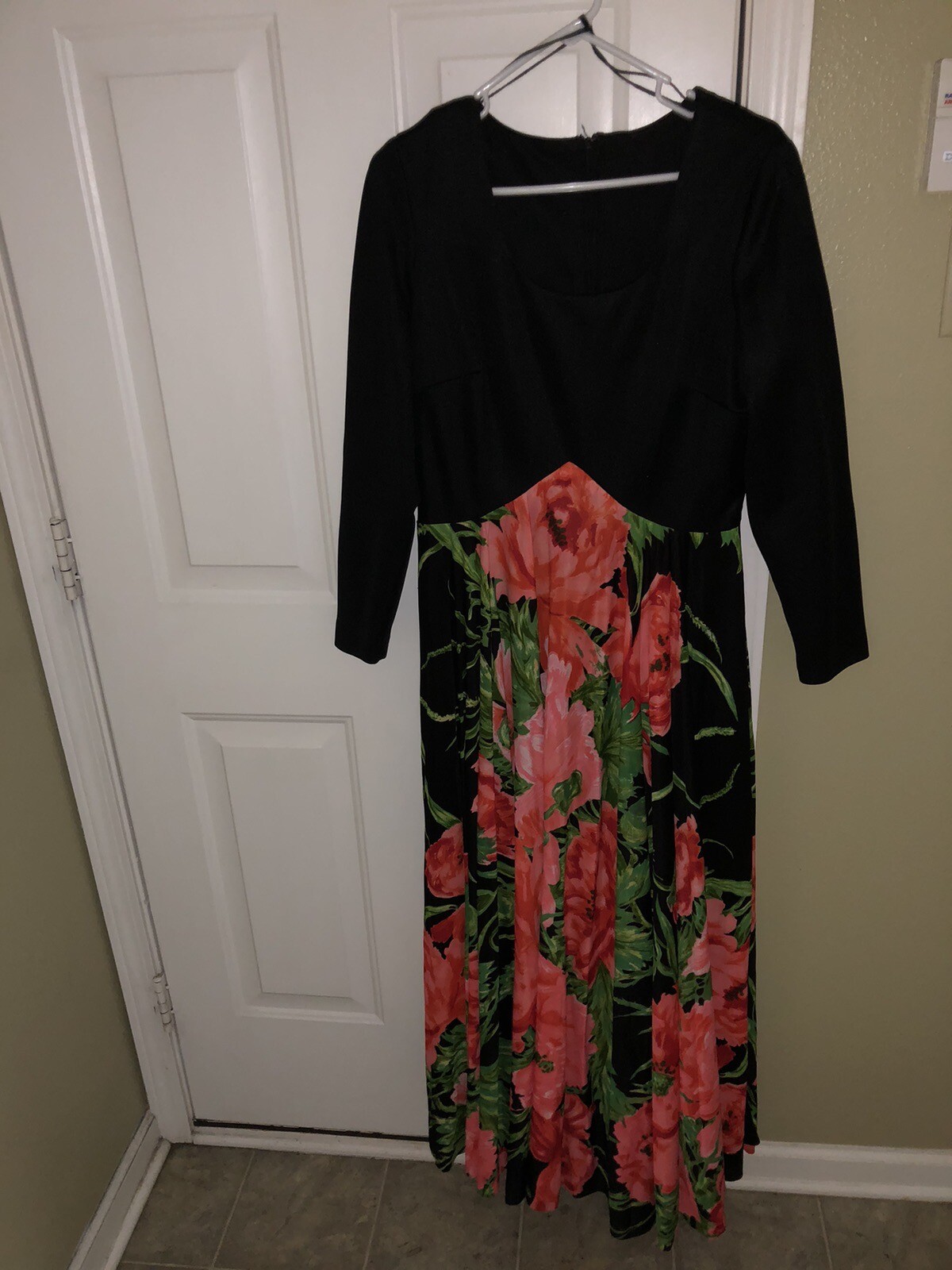 Dress Bust 34”