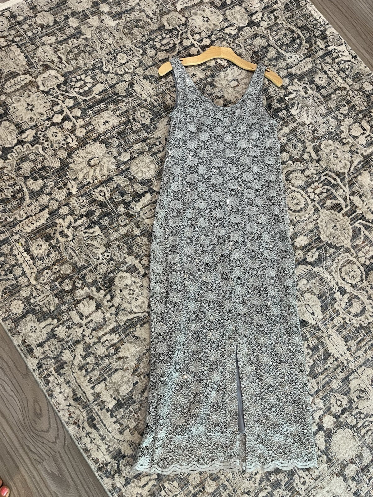 R&M Richards Women’s Gray Lace Floral Sequin Scoop Neck Midi Sheath Dress 8