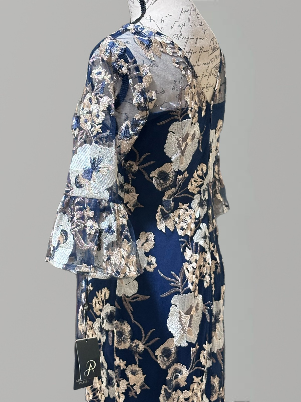 Adrianna Papell Navy Embroidered Bell Sleeve Sheath Gown NWT Sz. 4