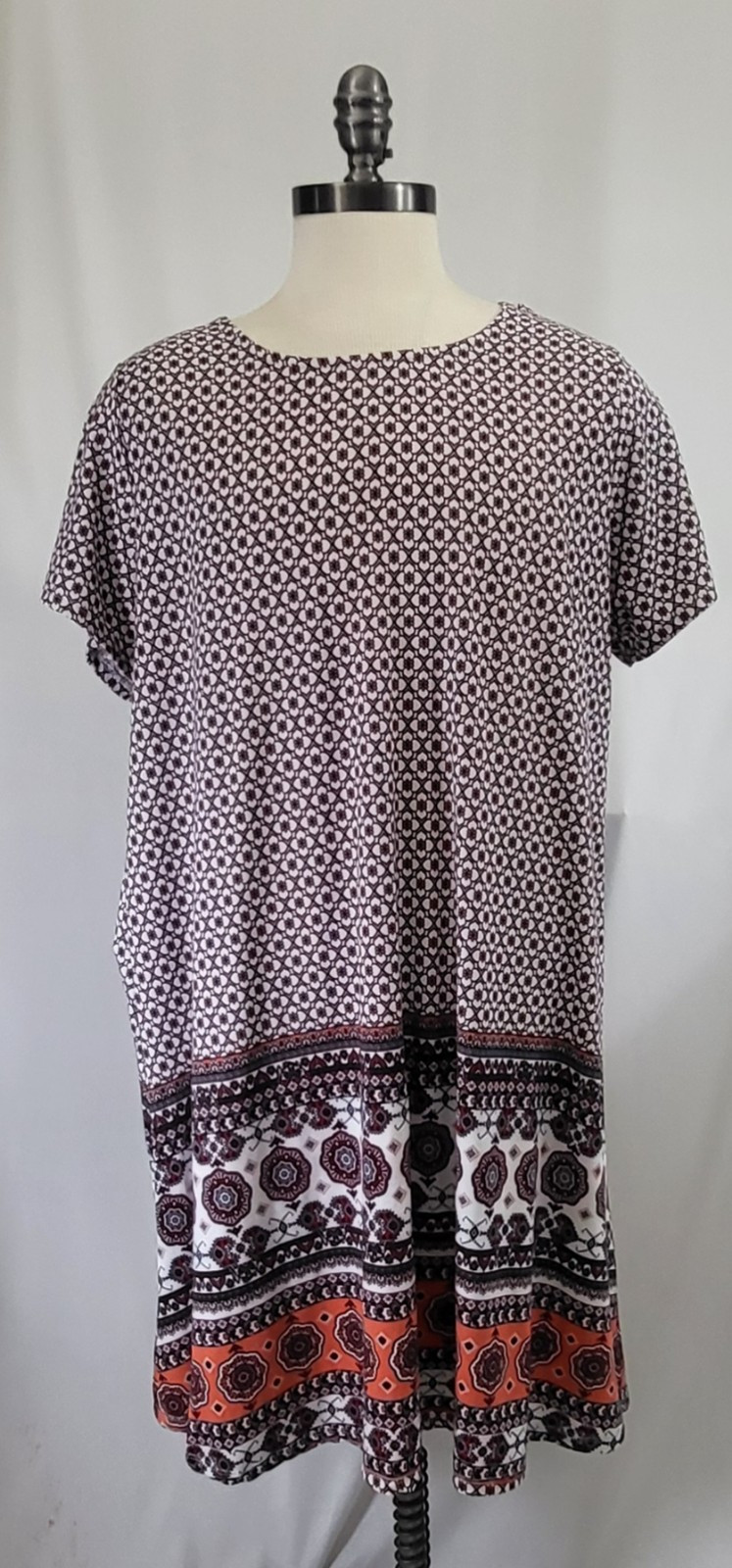Sauci Women’s Red Multi-Color Casual Soft Dress Short Sleeve Stretchy No Sz Tag