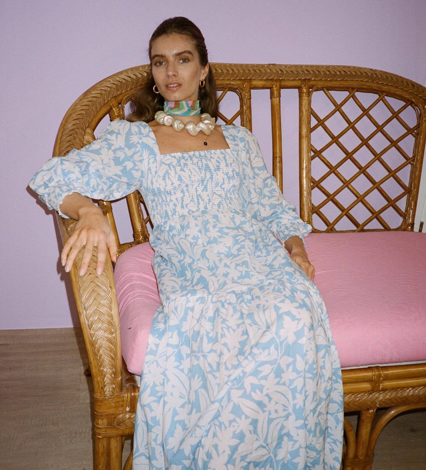 New Rixo YAS BLUE PALM SHIRRED MAXI DRESS Sz S M L XL 2XL 3XL Sold out