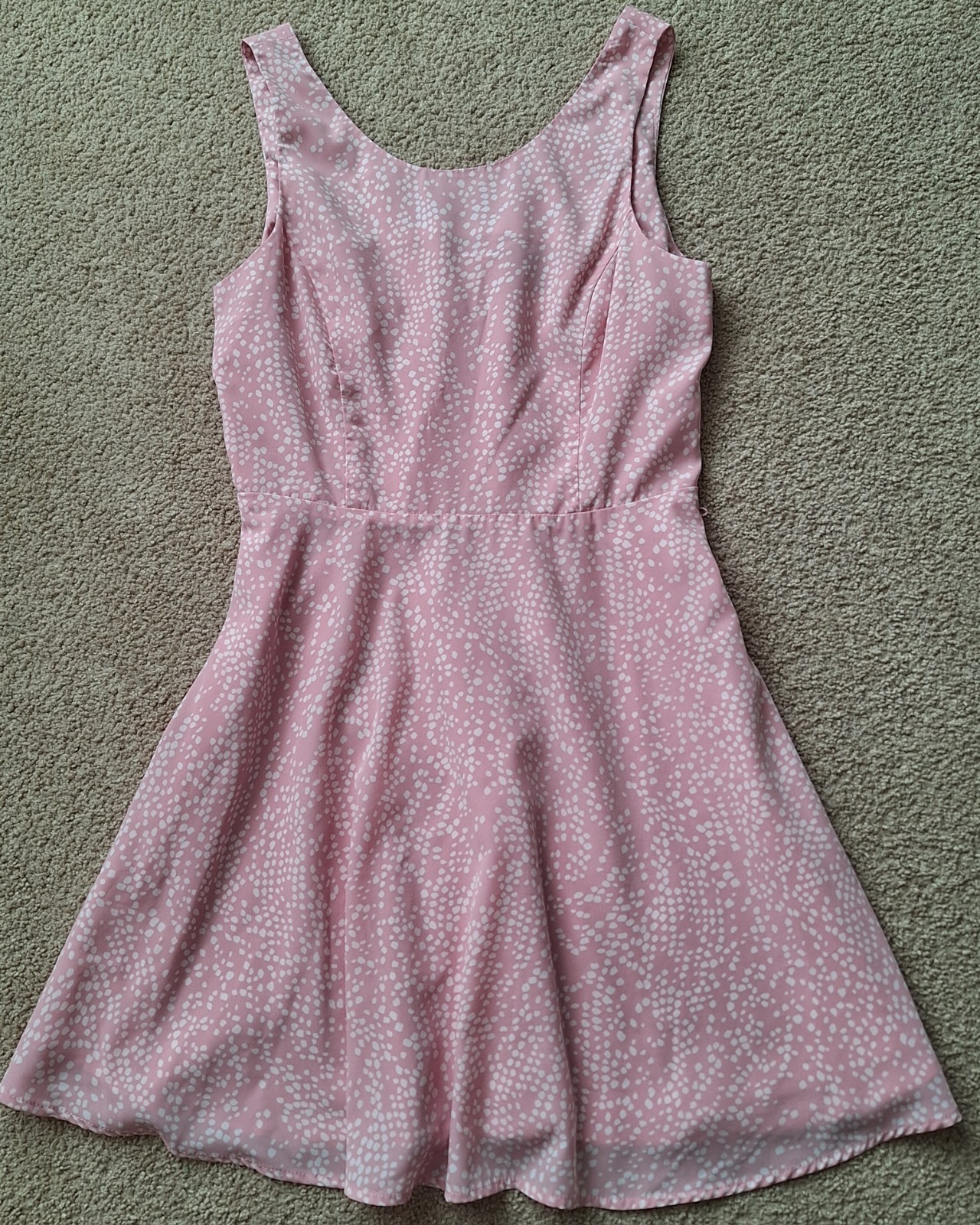 Forever 21 Light Pink Fit Flare White Dot Dress Round neck V back zipper lined M