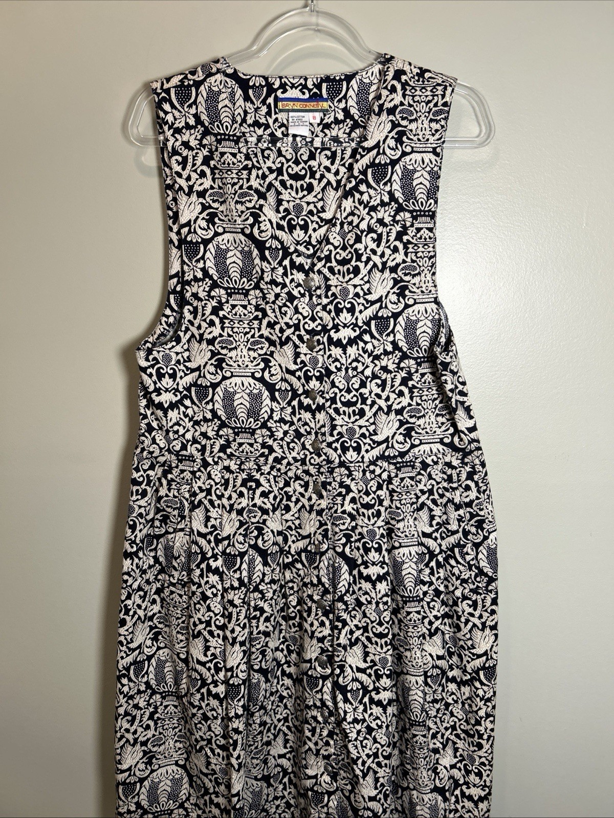 Vintage BRYN connelly Sz 8 Black/White Floral whimsical cottagecore dress