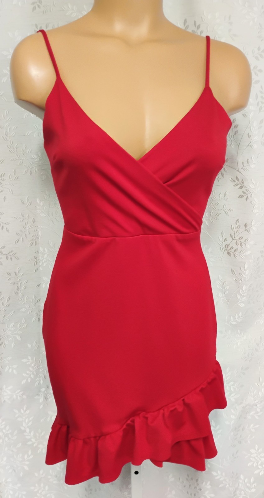LULUS Ruffled Bodycon Sexy Red Mini Dress S Stretch Spaghetti Straps Zip Closure