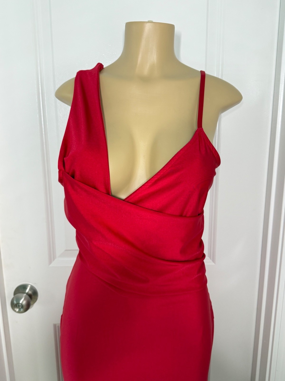Red Sleeveless Plunging V-Neck Gown With Side Slit & Back Zipper Closure