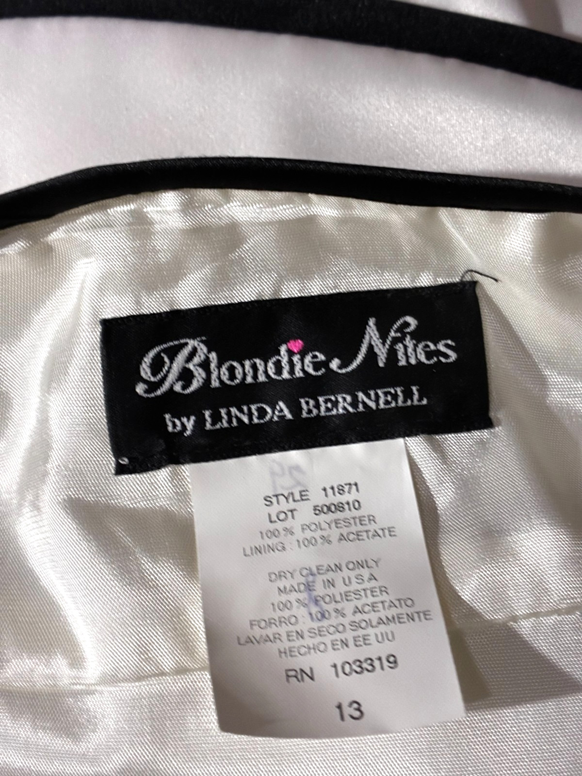 NWT-Blondie Nites Classic 90’s Bridesmaid Gown (Ivory/Black)-Jr Sz 13-MSRP $154