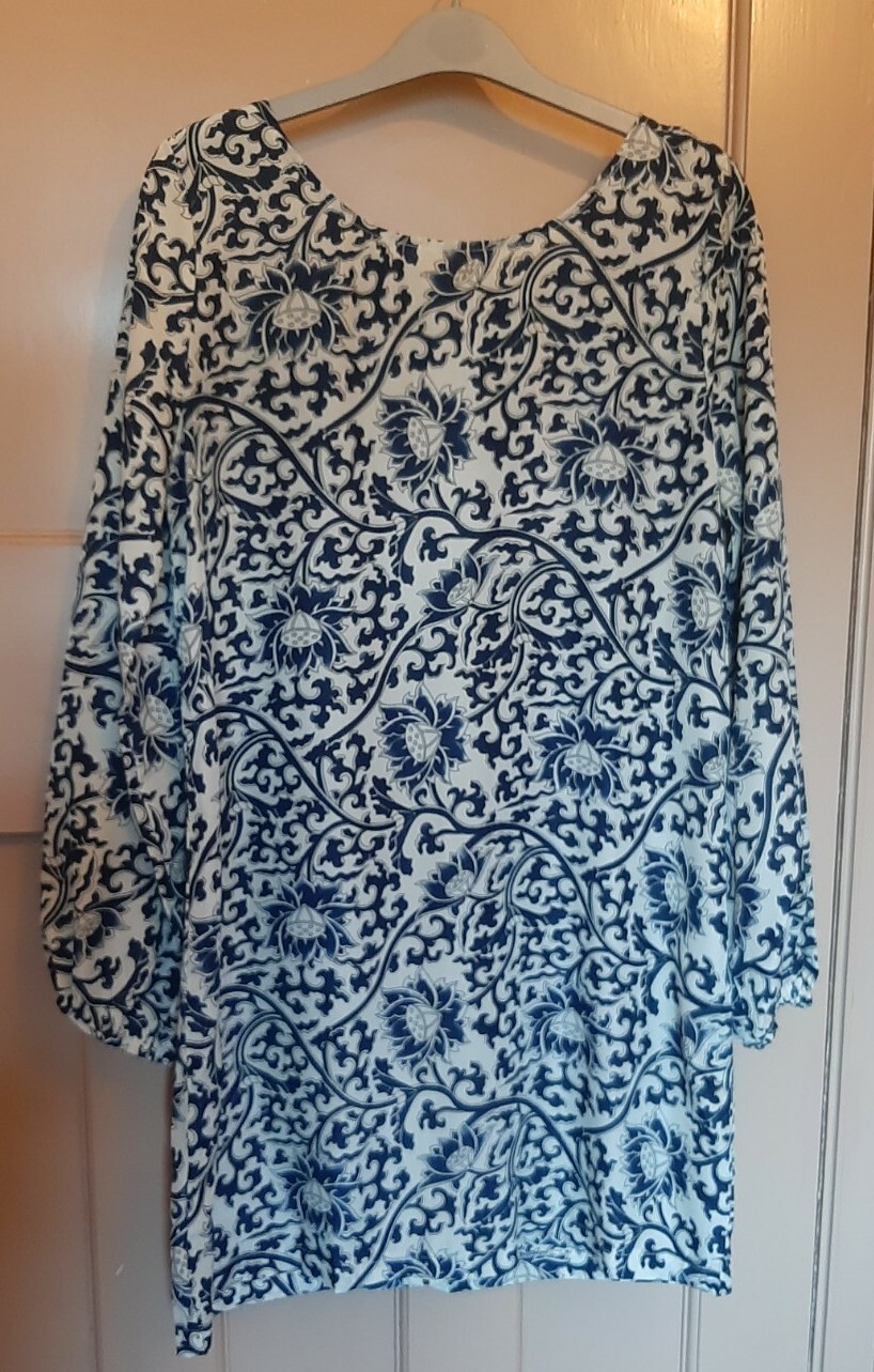 VOULEZ VOUS navy white China print zip back 60s tunic satin look size S UK10 NWT
