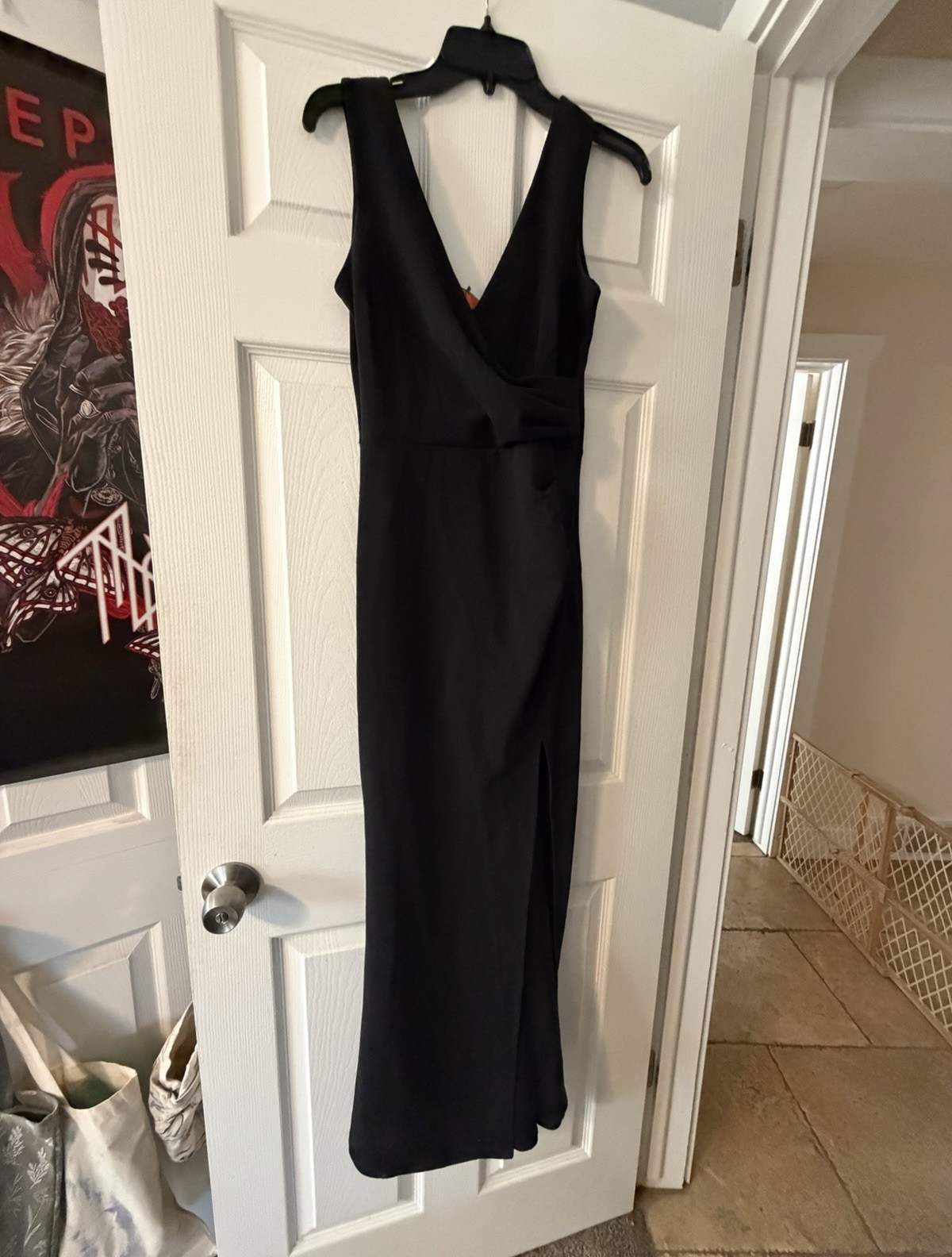 WOOSEA (Amazon) Women’s Black Sleeveless V-Neck formal dress, Size S