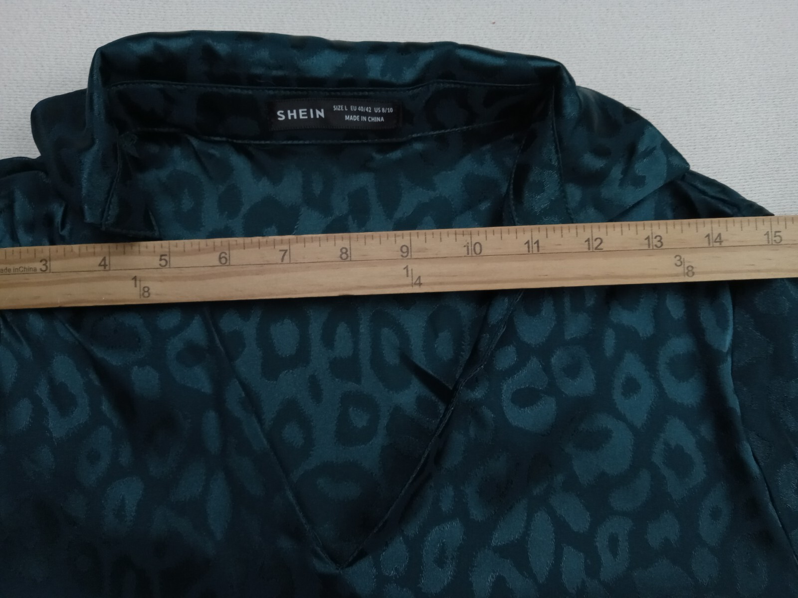 Shein Satin Green Boho Ruffle Long And Elastic Sleeve Size 8/10 (M) Casual