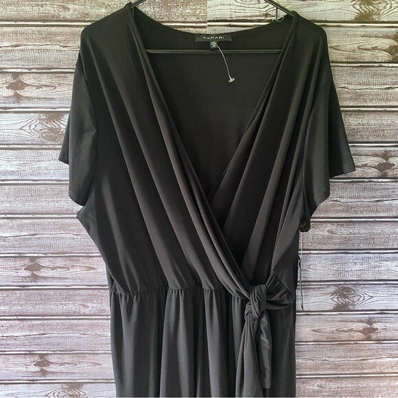 Tahari Women’s Faux-Wrap Short-Sleeved Dress Size 3X Black Tie Detail NWT