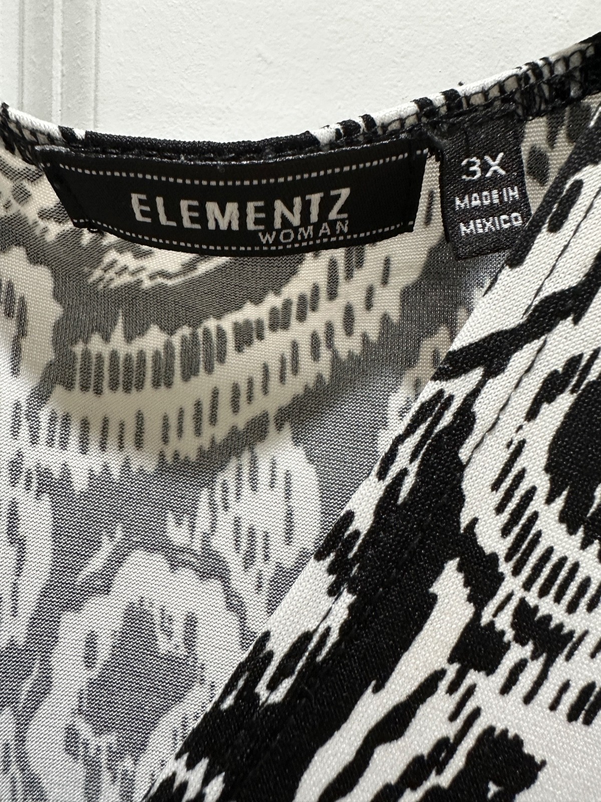 elementz balck and white maxi dress size 3x