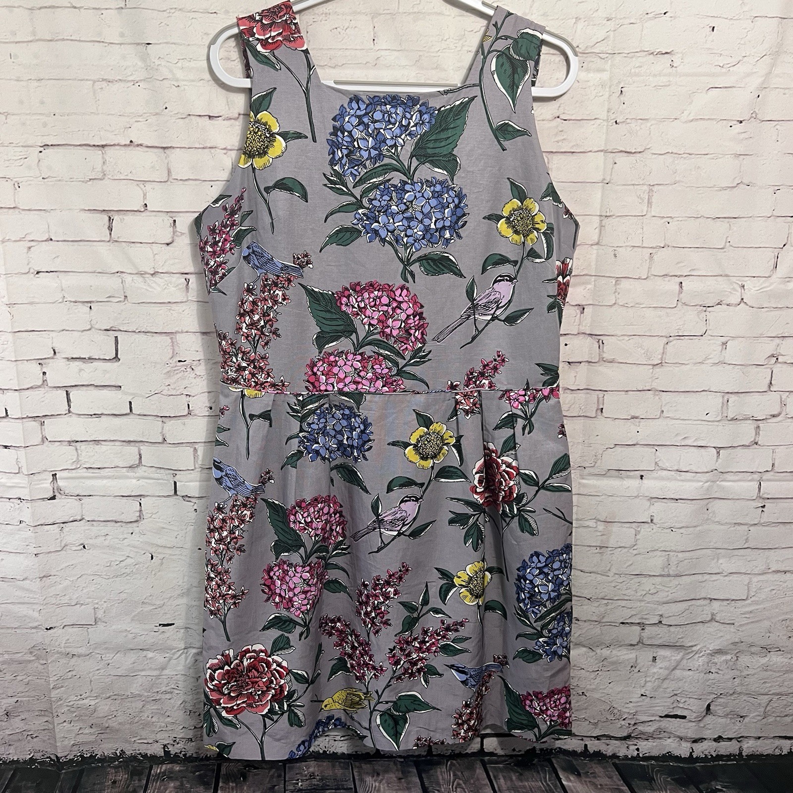 Boden Kiera Dress 14 Grey Pink Blue Hydrangea Bird Floral Sleeveless Gray Knee