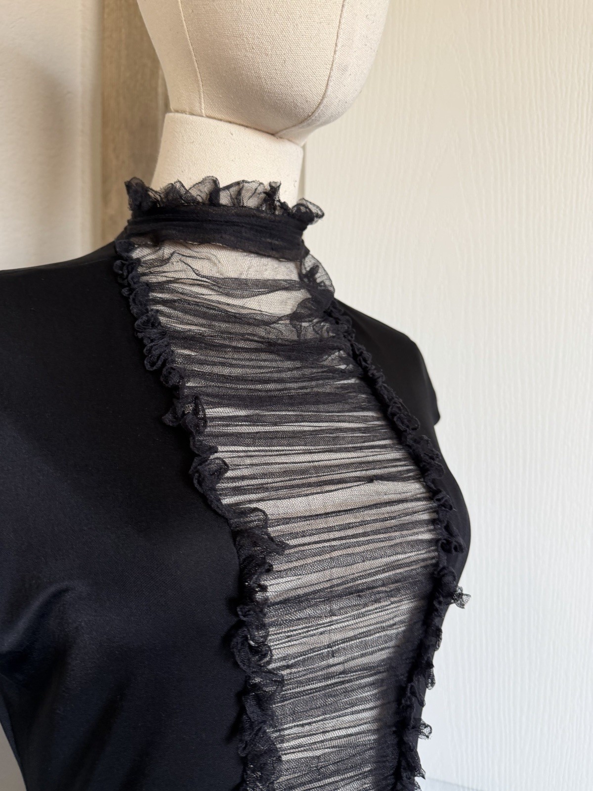 Y2K 90s Vintage Vera Wang Size 10 Black Rushed Mesh Midi Dress Silk Blend *READ