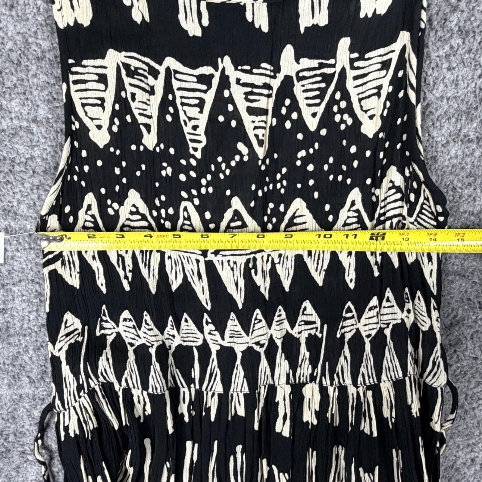 NEW Bila Womens Size M Black Geometric Tribal Print Rayon Maxi Dress Boho Casual